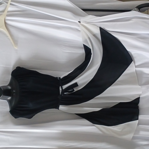 Vintage 70s disco dress swirl skirt & stretch neck or off shoulder. Measurements - Picture 1 of 8